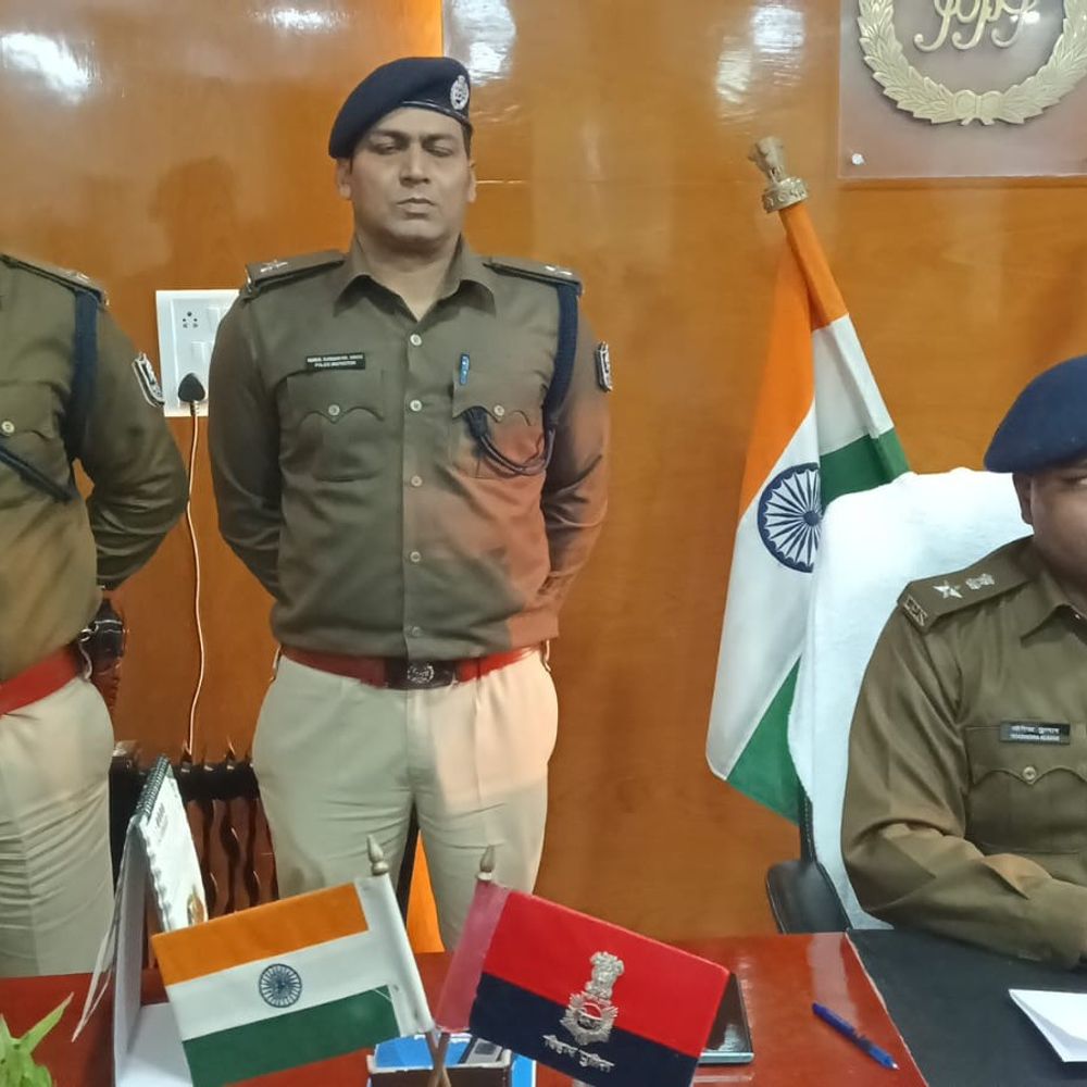 मधुबनी में चोरी का खुलासा, नाबालिग हिरासत में:शंकर चौक पर हुई थी चोरी, लाखों का सामान बरामद