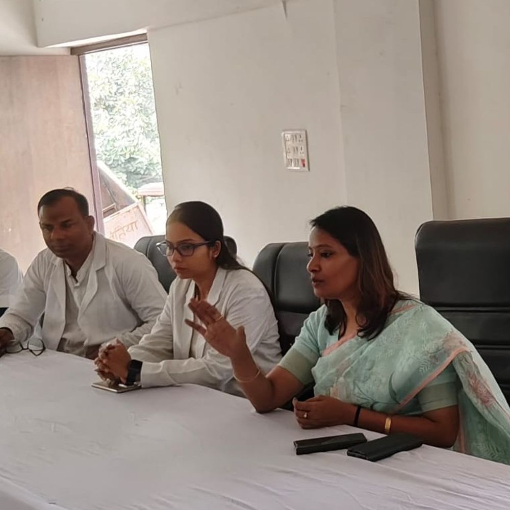 बेतिया में सफाईकर्मियों के लिए 2 दिन का हेल्थ कैंप:मेयर गरिमा देवी सिकारिया ने सफाईकर्मियों को स्वच्छता व्यवस्था के सच्चे सेनानी कहा