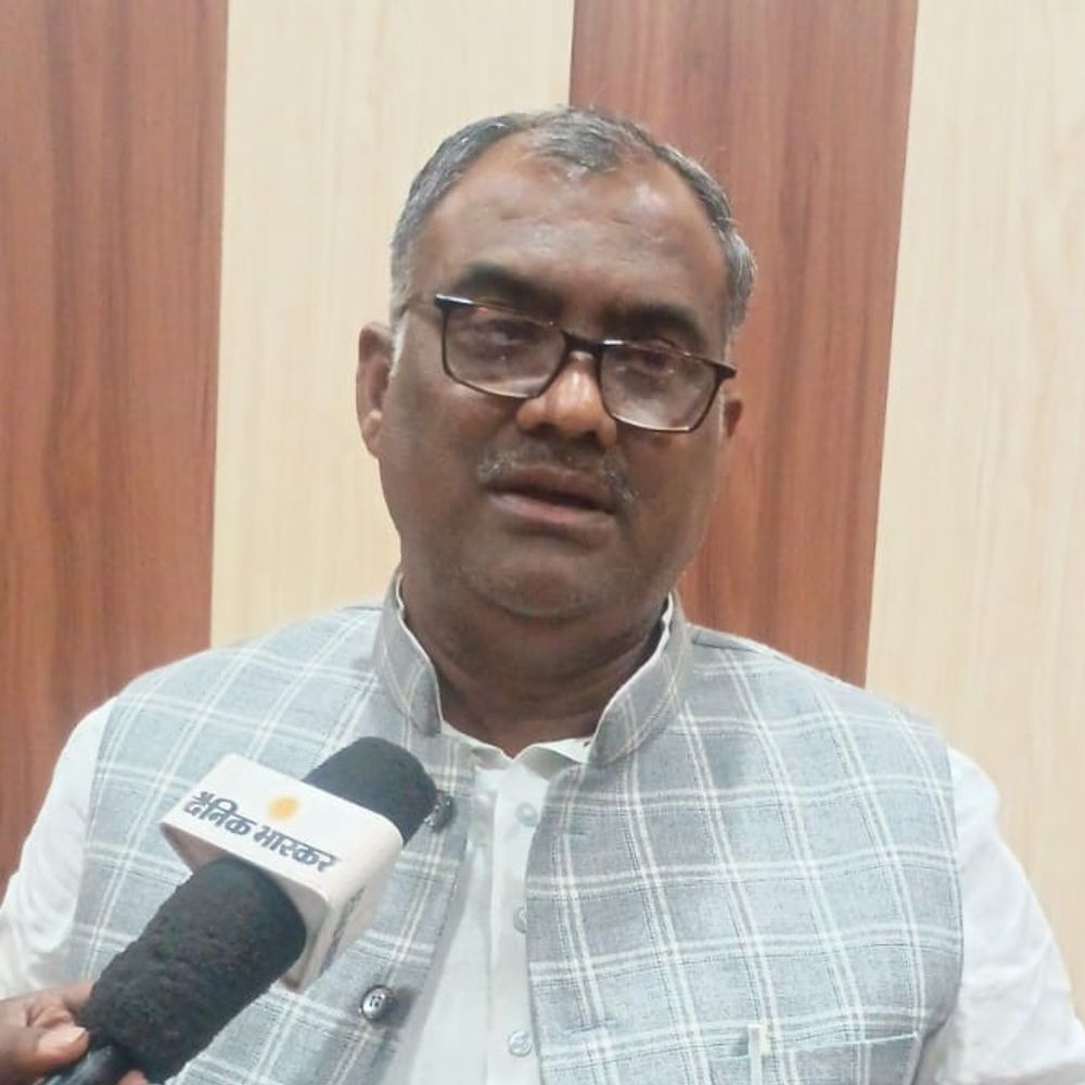 जौनपुर में फ्लाईओवर, रिंग रोड से बदली तस्वीर:खेल राज्यमंत्री गिरीश चंद्र यादव बोले- जौनपुर में अभी उद्योगों का विकास बाकी