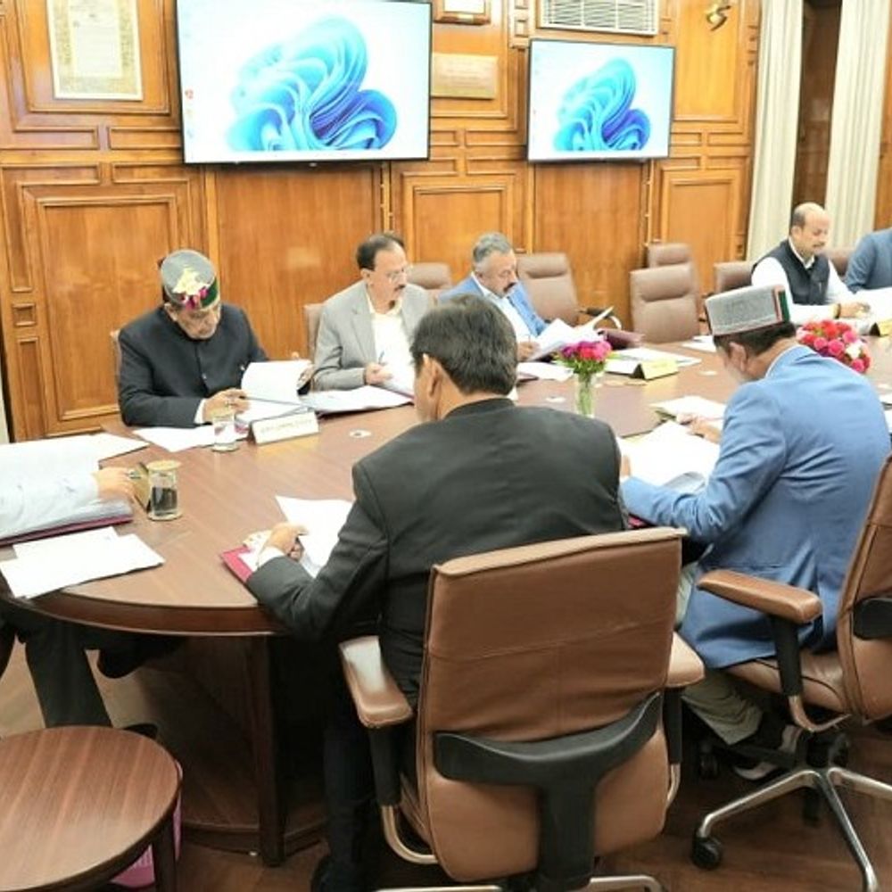 हिमाचल सीएम ने कैबिनेट मीटिंग बुलाई:सामाजिक सुरक्षा पेंशन के नियम बदल सकती है सरकार, विभिन्न विभागों में भर्तियों को मिलेगी मंजूरी