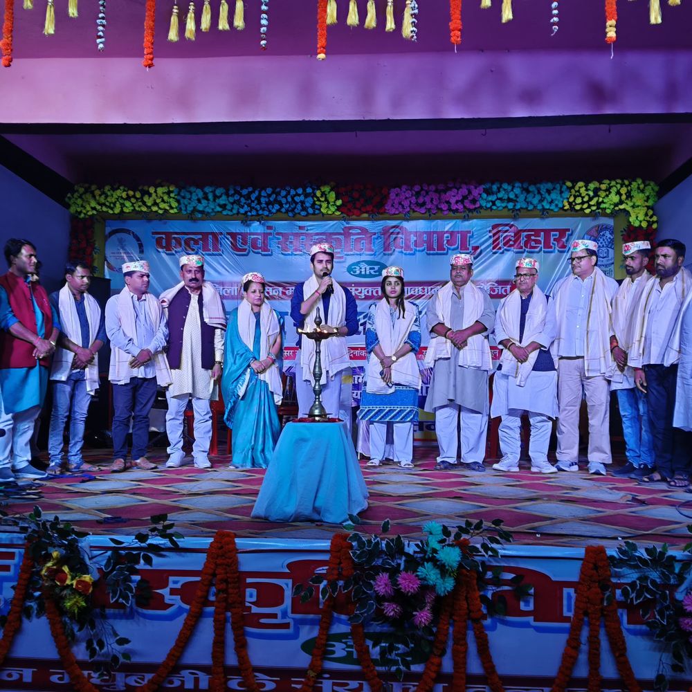 मधुबनी में राजा सलहेश महोत्सव का आयोजन:रामपट्टी दुर्गा मंदिर में कला एवं संस्कृति विभाग और जिला प्रशासन ने संयुक्त रूप से किया कार्यक्रम आयोजित