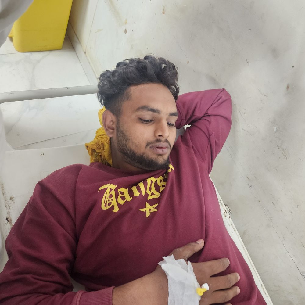 सीवान में रंगदारी न देने पर छात्र पर फायरिंग:शराब माफिया ने 30 हजार रुपये मांगे थे,जान से मारने की दी थी धमकी