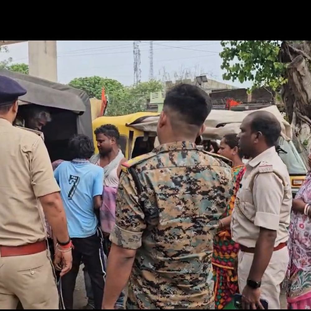 पाकुड़ में भतीजे ने की चाची की हत्या:ताड़ के पेड़ के बंटवारे पर हुआ था विवाद, पत्थर से कुचलकर महिला को मार डाला; 4 गिरफ्तार