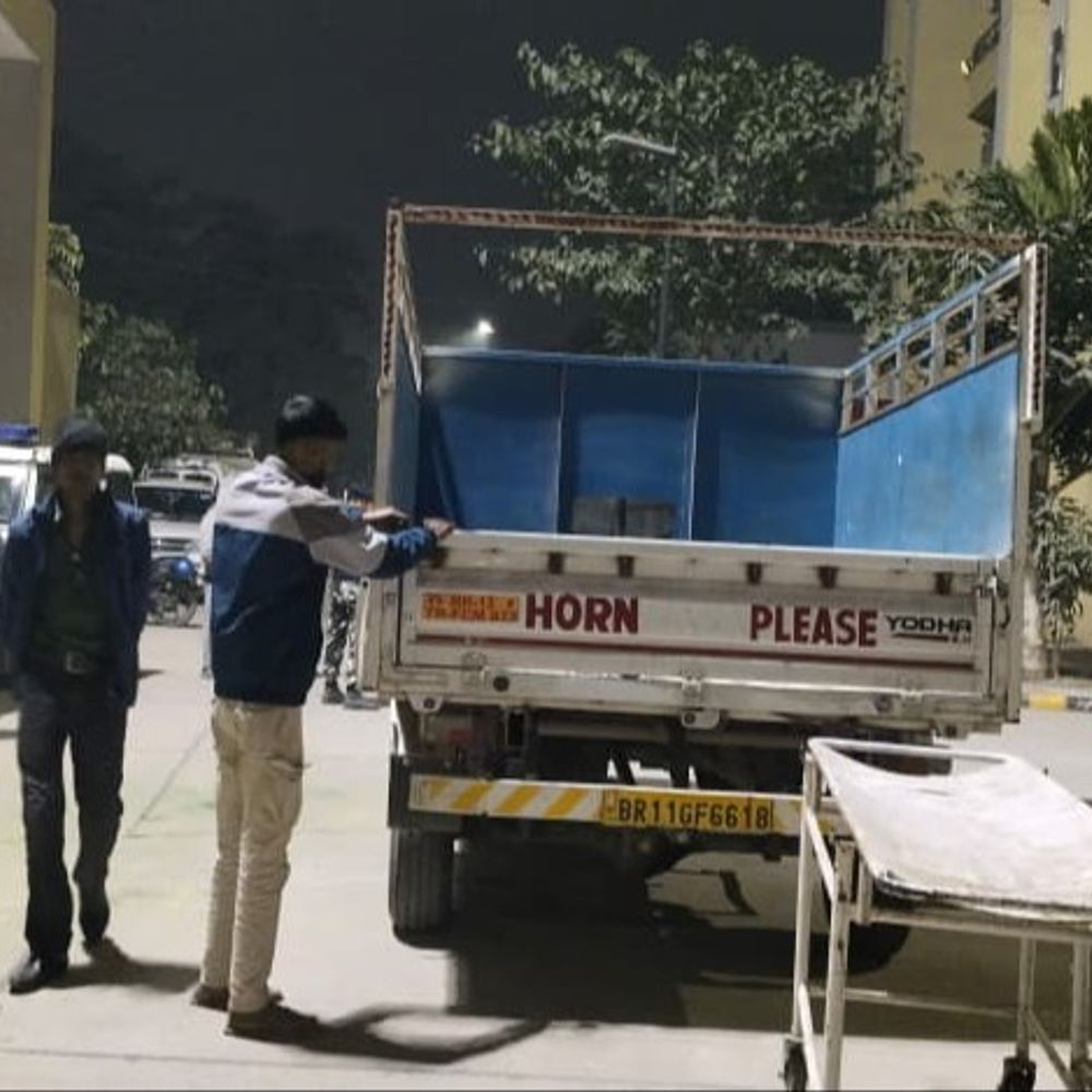 पूर्णिया में इलेक्ट्रॉनिक शॉप संचालक की मौत:तेज रफ्तार कार ने बाइक में मारी टक्कर, पांच महीने पहले हुई थी शादी