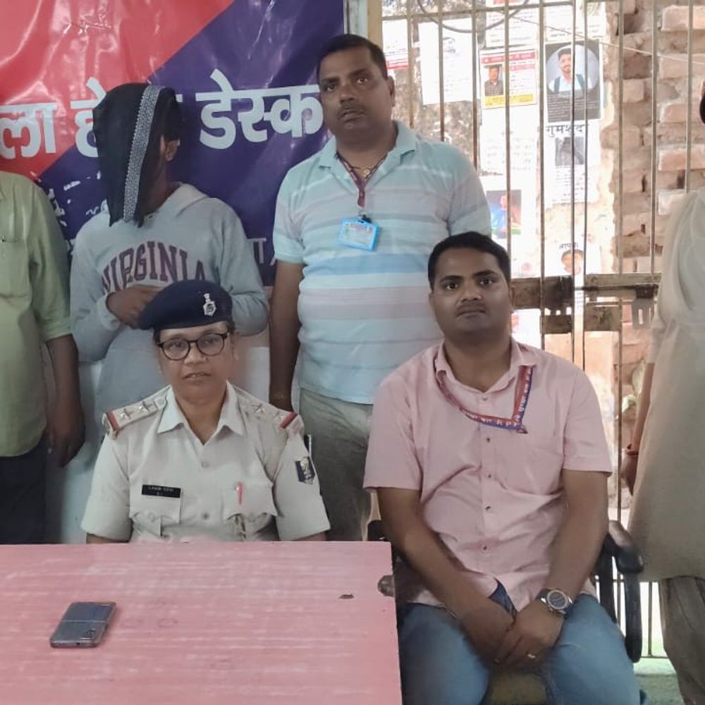 गयाजी में चोरी के मोबाइल के साथ बदमाश अरेस्ट:फोन की कीमत 12 हजार रुपए, यात्रियों को बनाता था निशाना