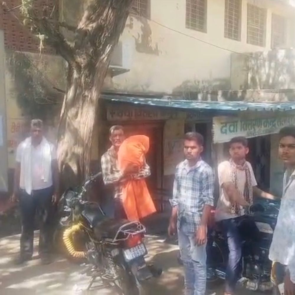 सरमथुरा में 5 साल के मासूम की मौत:घर के पानी के टैंक में डूबने से हुआ हादसा, मातम में बदली होली की खुशी