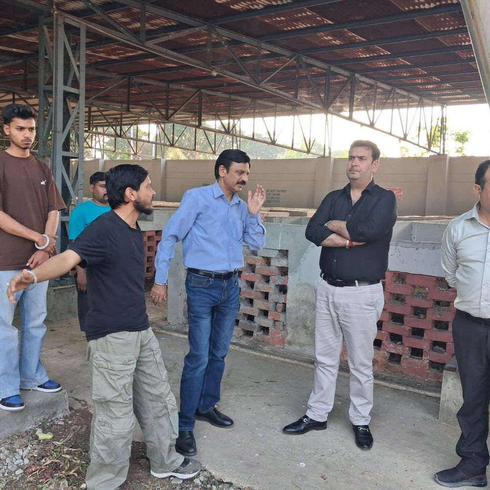 फोल्ड़ीवाल कंपोस्टिंग साइट पर खराब मशीनें देख मेयर ने दिए मेंटेनेंस के आदेश