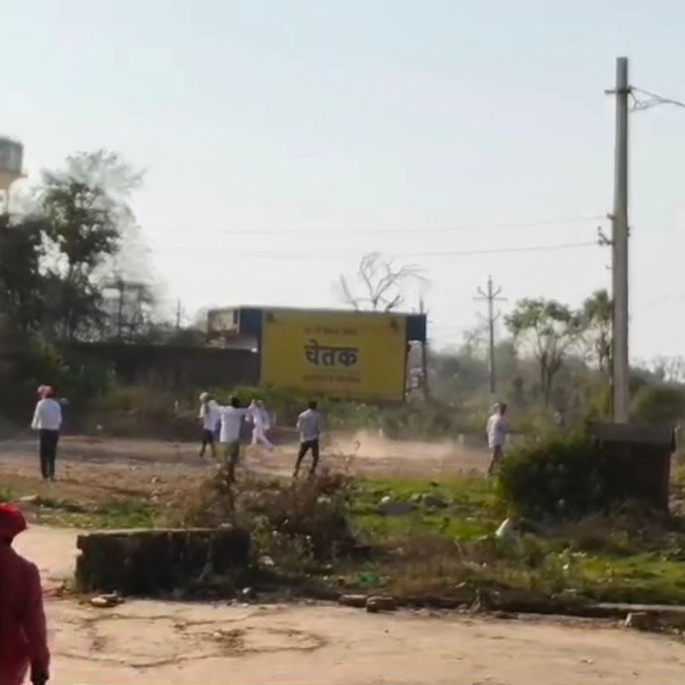 भीलूड़ा में धुलंडी पर खेली गई खूनी होली:एक-दूसरे पर बरसाए पत्थर, 35 लोग हुए घायल