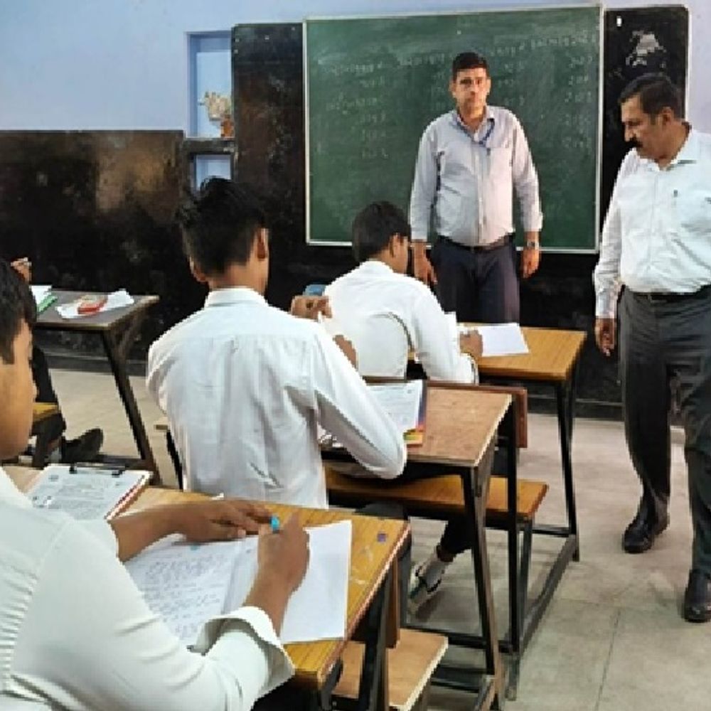 हरियाणा में आज 10वीं व 12वीं संस्कृत की परीक्षा:डीएलएड का भी एग्जाम, 58811 परीक्षार्थी देंगे पेपर, फ्लाइंग रखेगी नजर