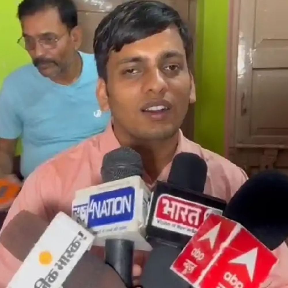 रविराज ने UPSC में 20वीं रैंक हासिल की:नवादा में रहकर की पढ़ाई, पिता हैं किसान