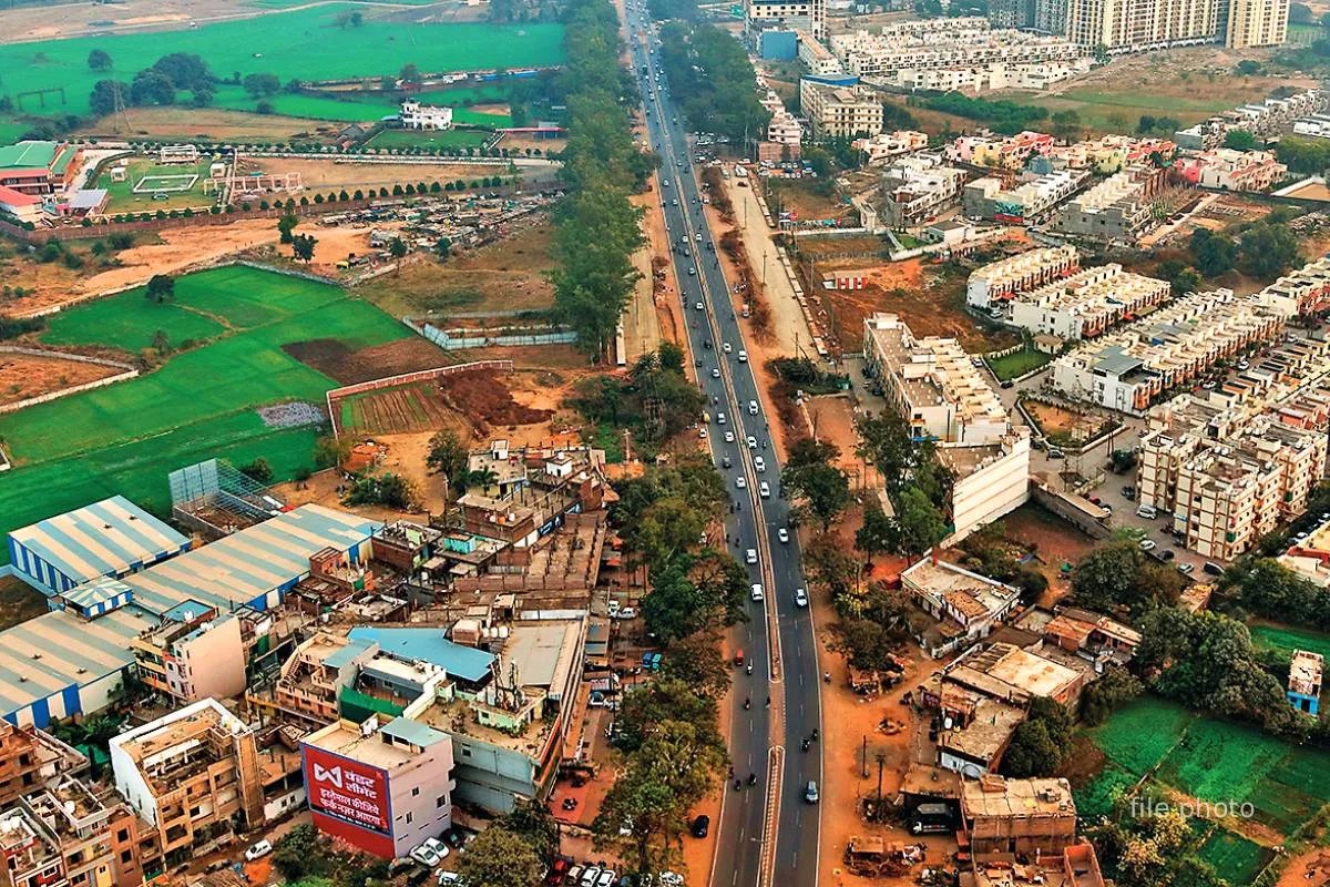 भोपाल के बड़ा तालाब पर अफसरों-रसूखदारों का कब्जा, फार्म हाउस भी का​टकर बेचे