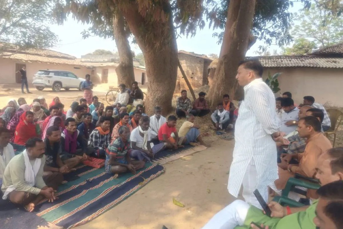 Land encroachment: विशेष पिछड़ी जनजाति की भूमि पर एक धर्म विशेष के लोगों का कब्जा, भाजपा जिलाध्यक्ष बोले- होगी वैधानिक कार्रवाई