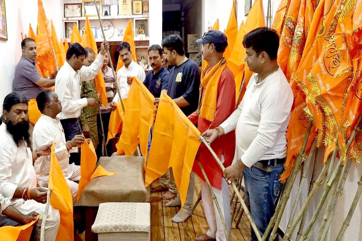 #Ratlam के महलवाड़ा से 39 किमी पैदल 111 फीट पैदल चुनरी यात्रा आज