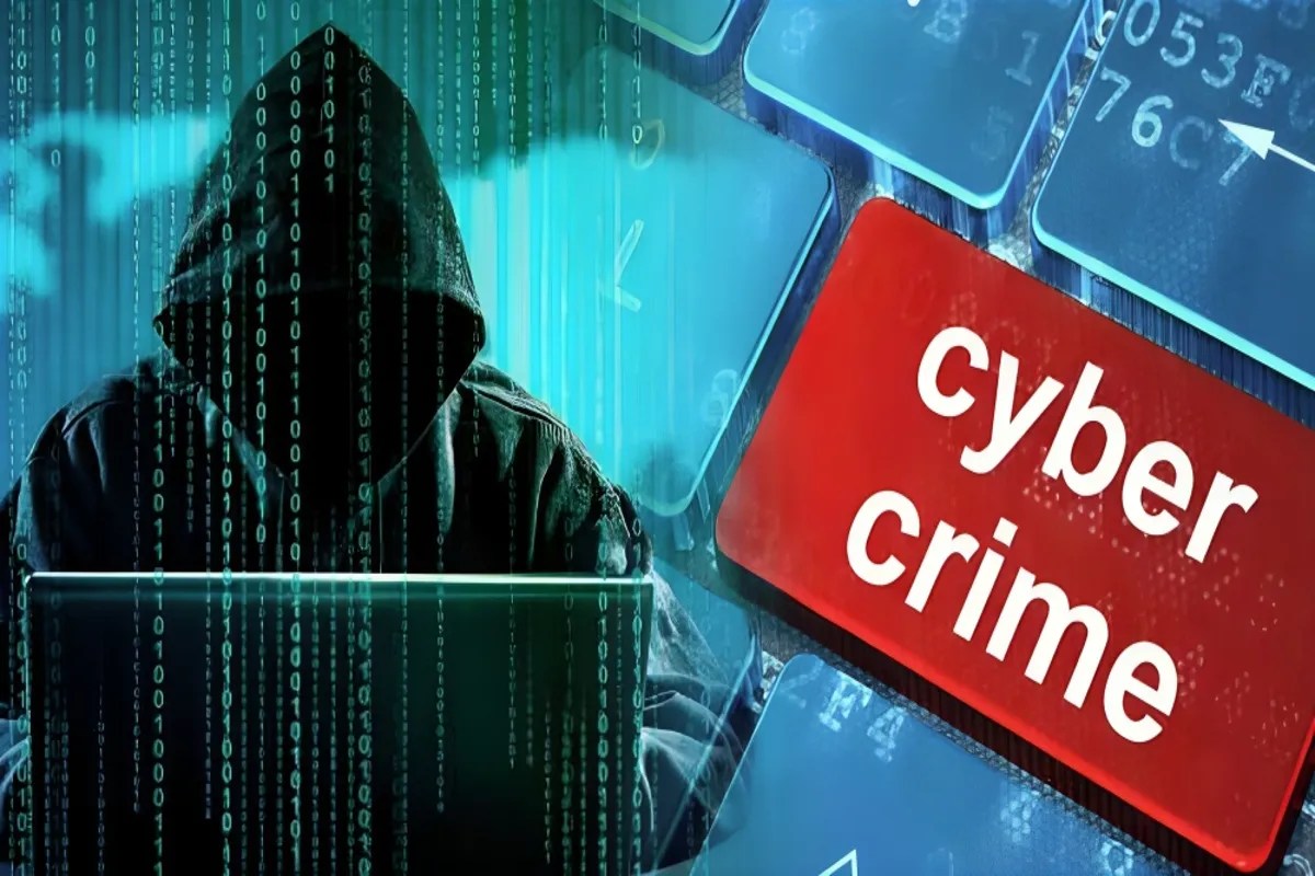 UP में बढ़ता साइबर अपराध, डिजिटल ठगों के आगे पुलिस की चुनौती बढ़ी