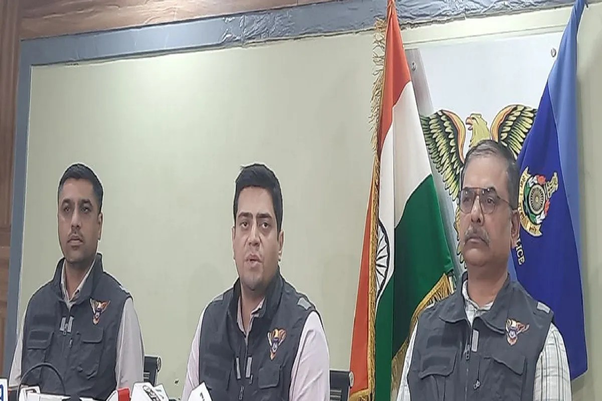 Video News: अहमदाबाद पुलिस ने जाली नोट छापने वाले गिरोह का किया पर्दाफाश