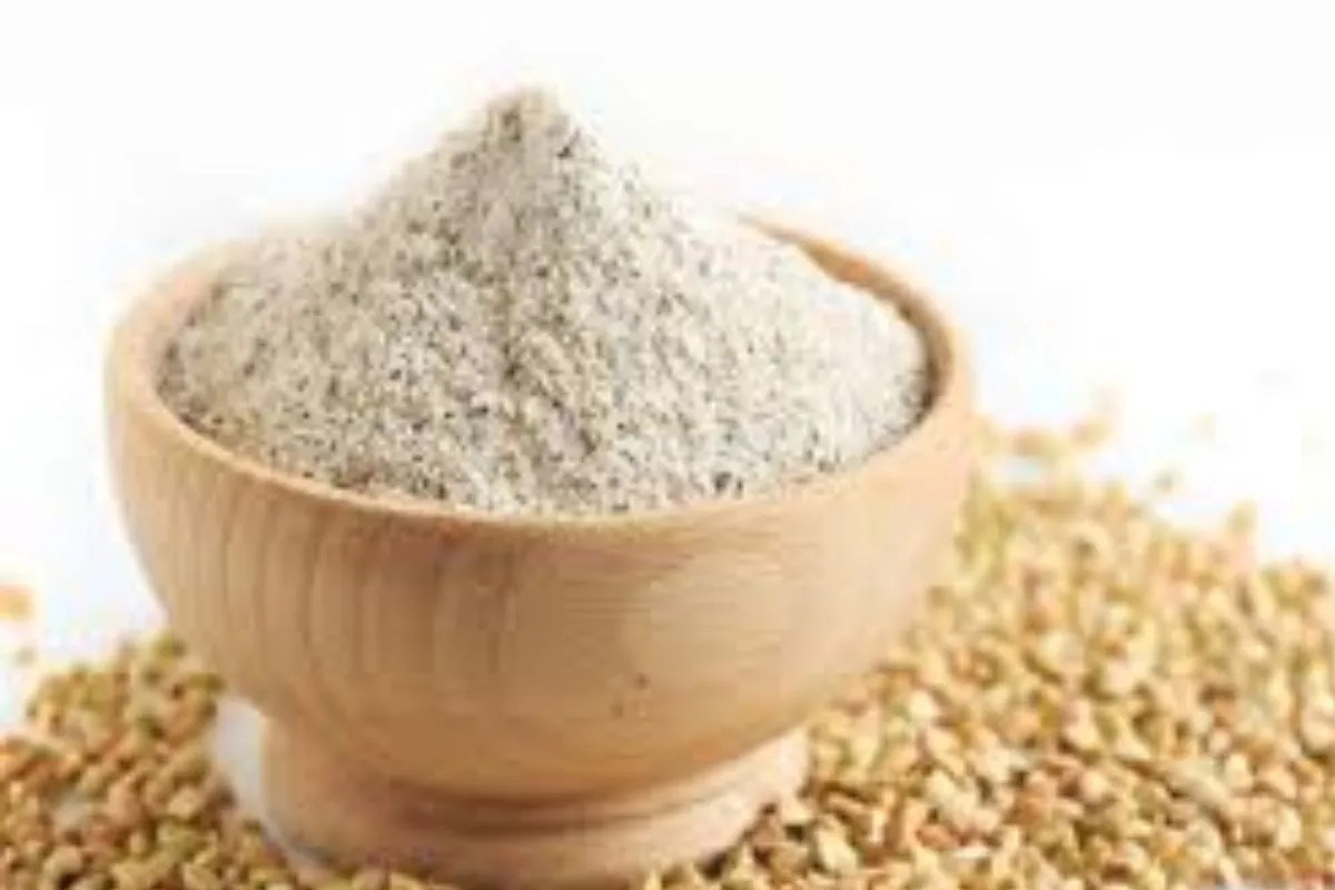 वाराणसी में कुट्टू के आटे की खुलेआम बिक्री, नियमों को किया जा रहा नजरअंदाज