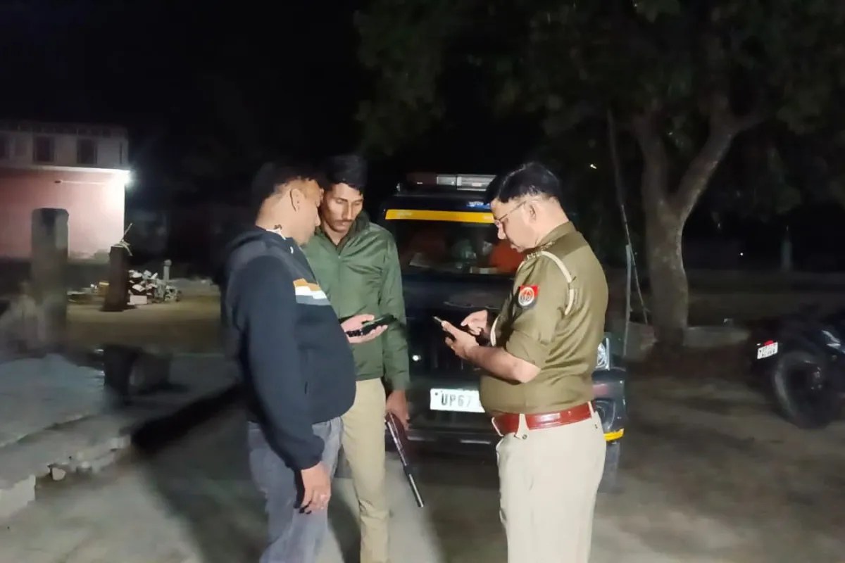 चंदौली में पैसे के विवाद में कहासुनी के बाद फायरिंग, 4 को लगी गोली