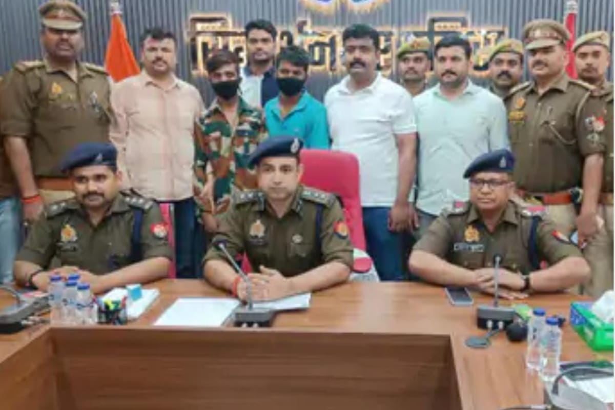 सिद्धार्थनगर में लॉकअप से भागे दो गैंगस्टर, पुलिस महकमे में हड़कंप…