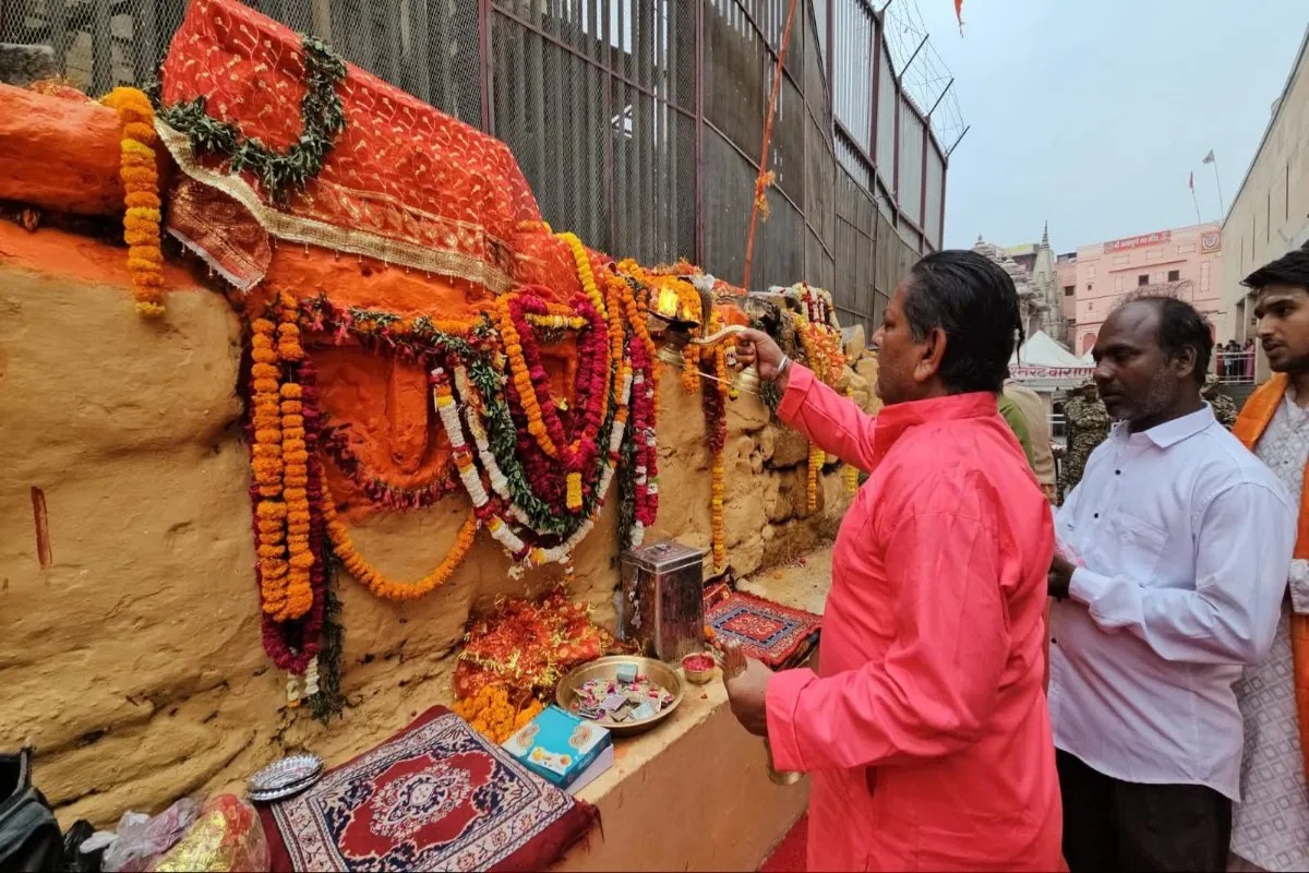 साल में सिर्फ एक बार खुलता है देवी का यह मंदिर, दर्शन के लिए उमड़ती है भीड़, जानें कहां हैं स्थापित