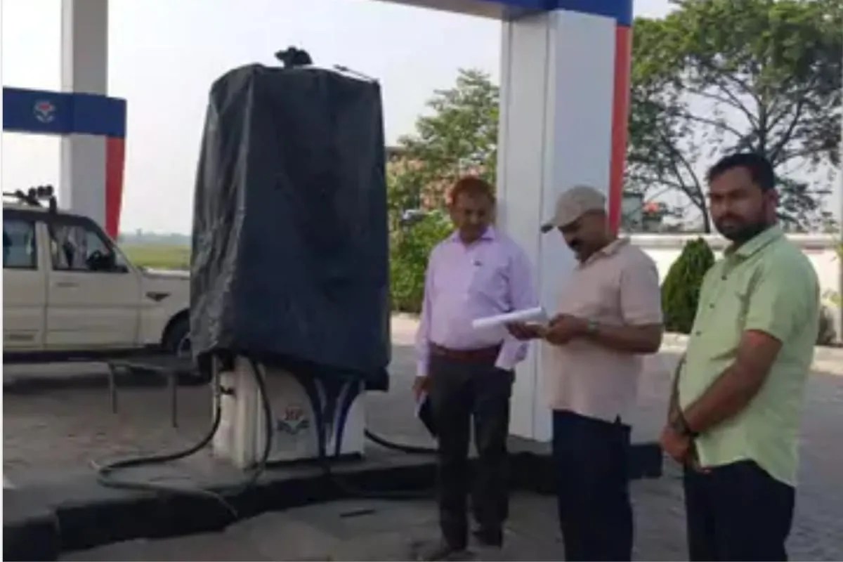प्रशासन की बड़ी कारवाई, डीजल पंप पर मिली भारी अनियमितता…लाइसेंस निलंबित, पेट्रोल पंप संचालकों में मचा हड़कंप