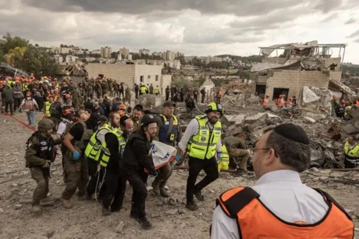 ईरान ने एक साथ दागे इजरायल पर कई मिसाइल, 9 लोगों की दर्दनाक मौत, सामने आया वीडियो