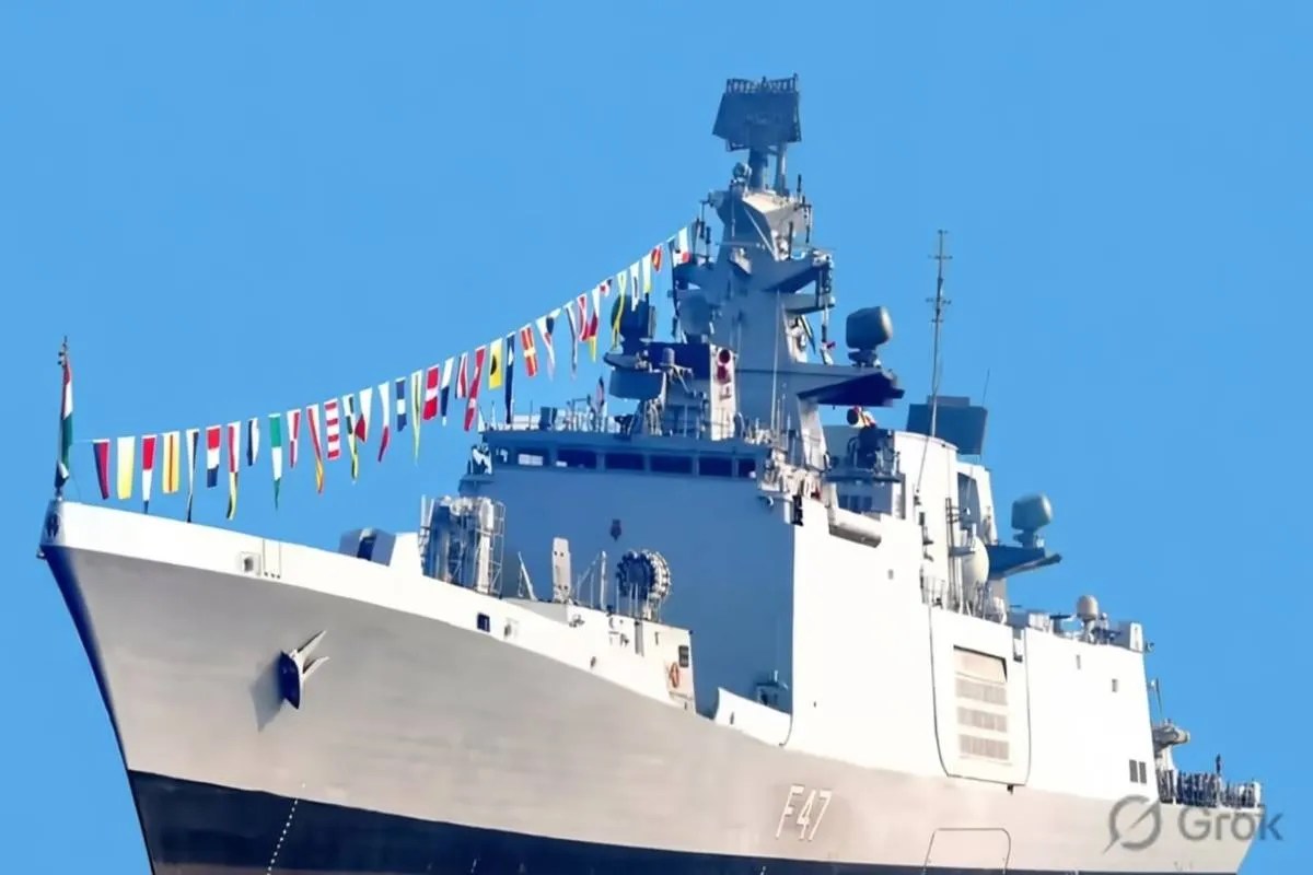 खुशखबरी: अब गैस के लिए परेशान न हों: 45,000 मीट्रिक टन LPG से लदा ‘शिवालिक जहाज’ भारत पहुंचा