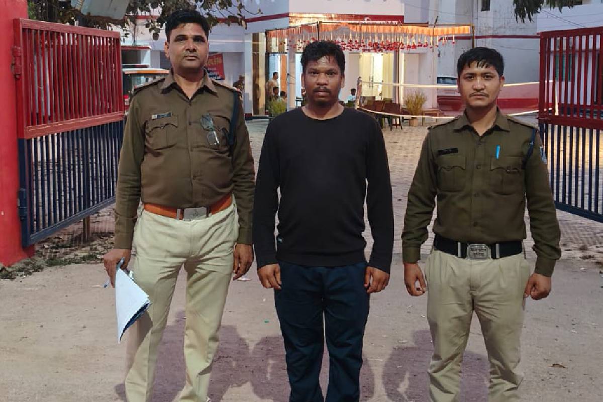 आदतन अपराधी को जिले से बाहर किया, गोपालगंज पुलिस ने ललितपुर सीमा में छोड़ा