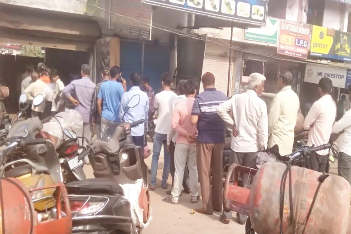 Kanpur News: गैस के लिए जंग जैसे हालात! सिलेंडर को लेकर सुबह से कतारें, कम सप्लाई से बढ़ी शहर की चिंता