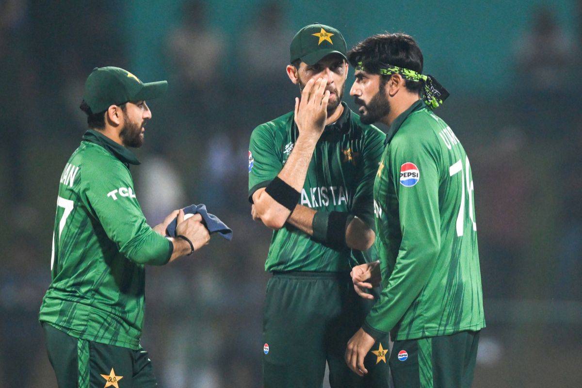 बांग्लादेश के खिलाफ भी नहीं जीत पाए पाकिस्तानी, तो अंपायरिंग पर ही उठा दिए सवाल!