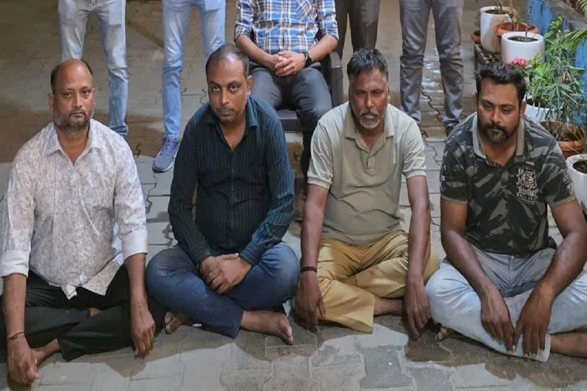 कम ब्याज पर ऋण दिलाने के नाम पर लगाई 64 लाख की चपत, 4 को पकड़ा