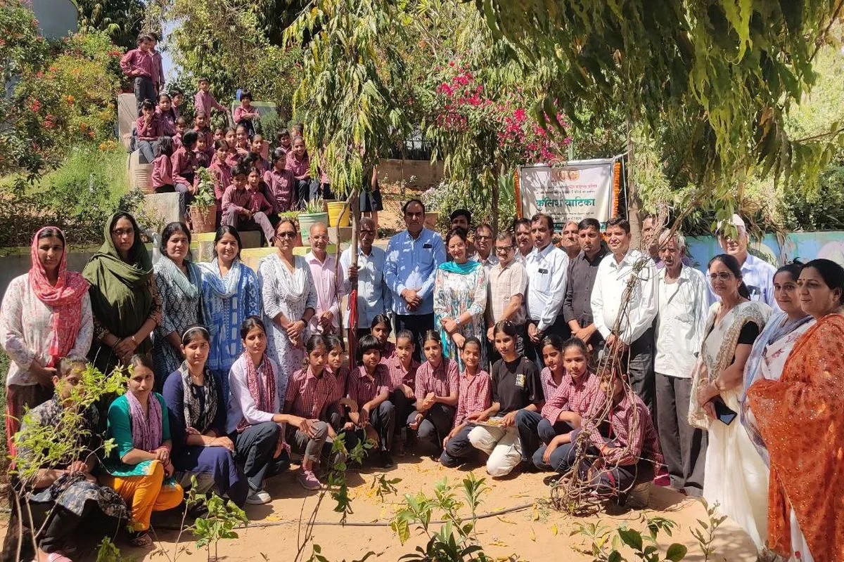 कुलिशजी की याद में महकी बेटियों की बगिया