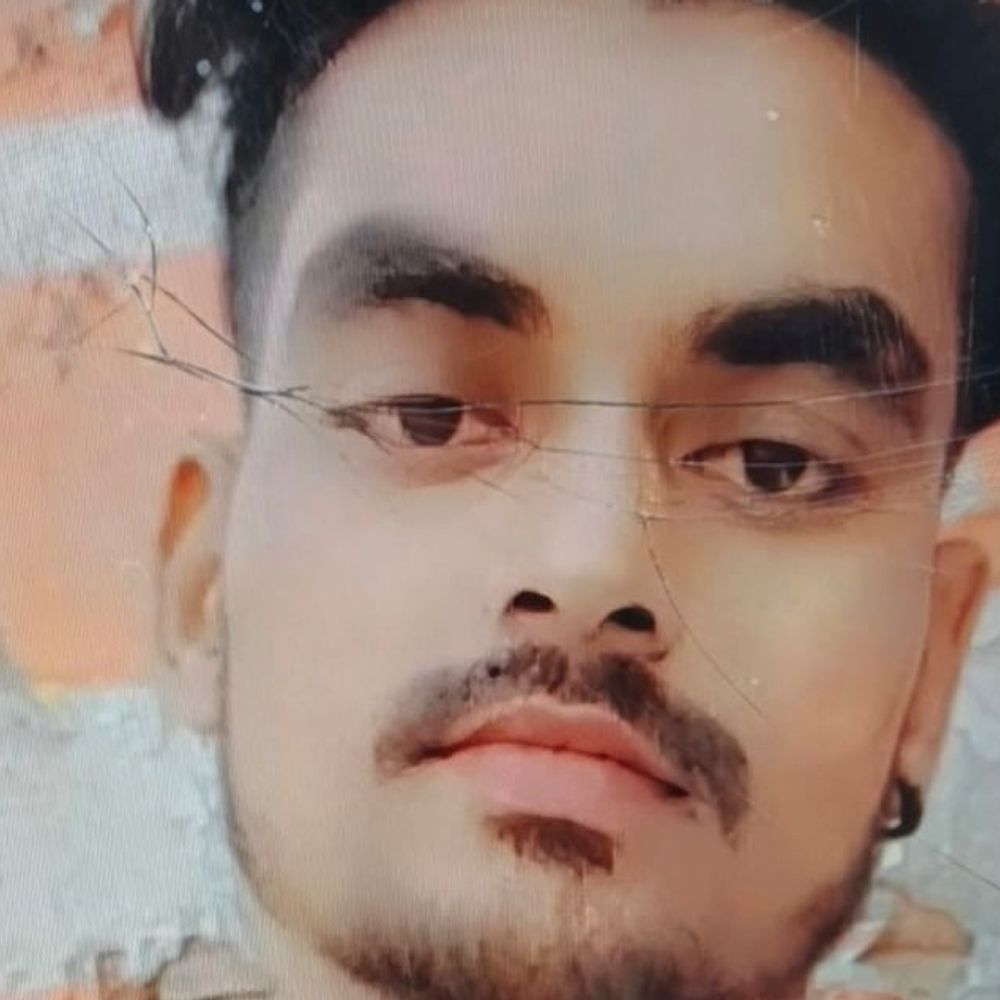 कैमूर में ट्रेन से गिरकर युवक की मौत:दुर्गावती स्टेशन के पास एक्सीडेंट, मुगलसराय से लौट रहा था घर