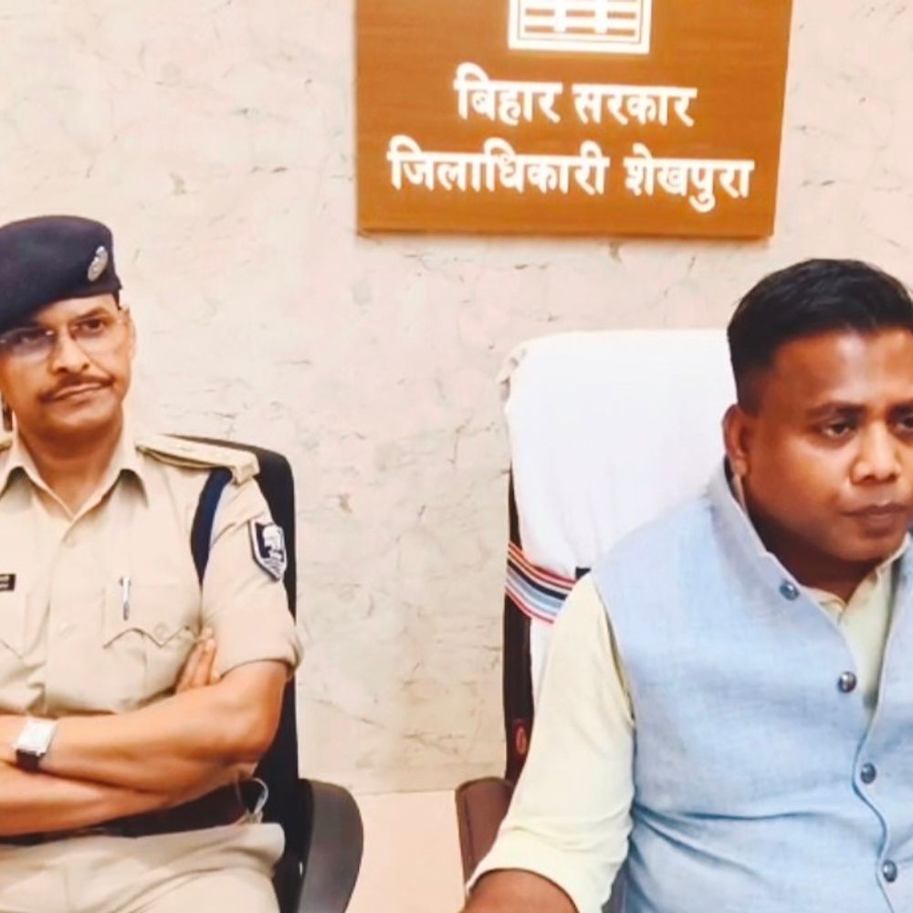 शेखपुरा में घरेलू रसोई गैस सिलेंडर की कमी नहीं:DM-SP ने प्रेस कॉन्फ्रेंस में दी जानकारी, अफवाहों से बचने की सलाह