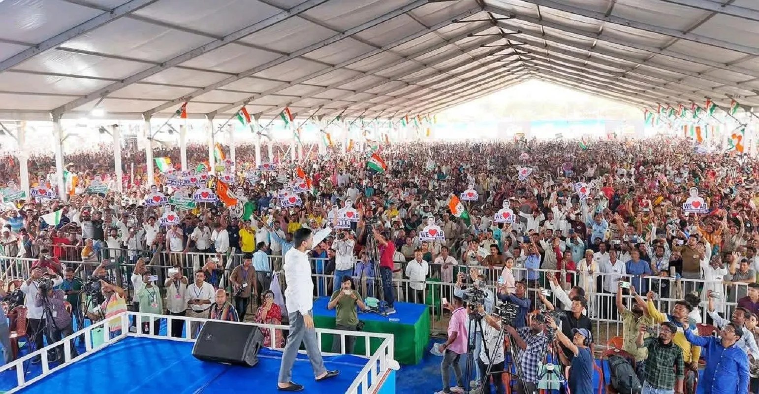 अभिषेक बनर्जी का भाजपा पर हमला, राष्ट्रपति विवाद और कर्ज के मुद्दे पर केंद्र को घेरा