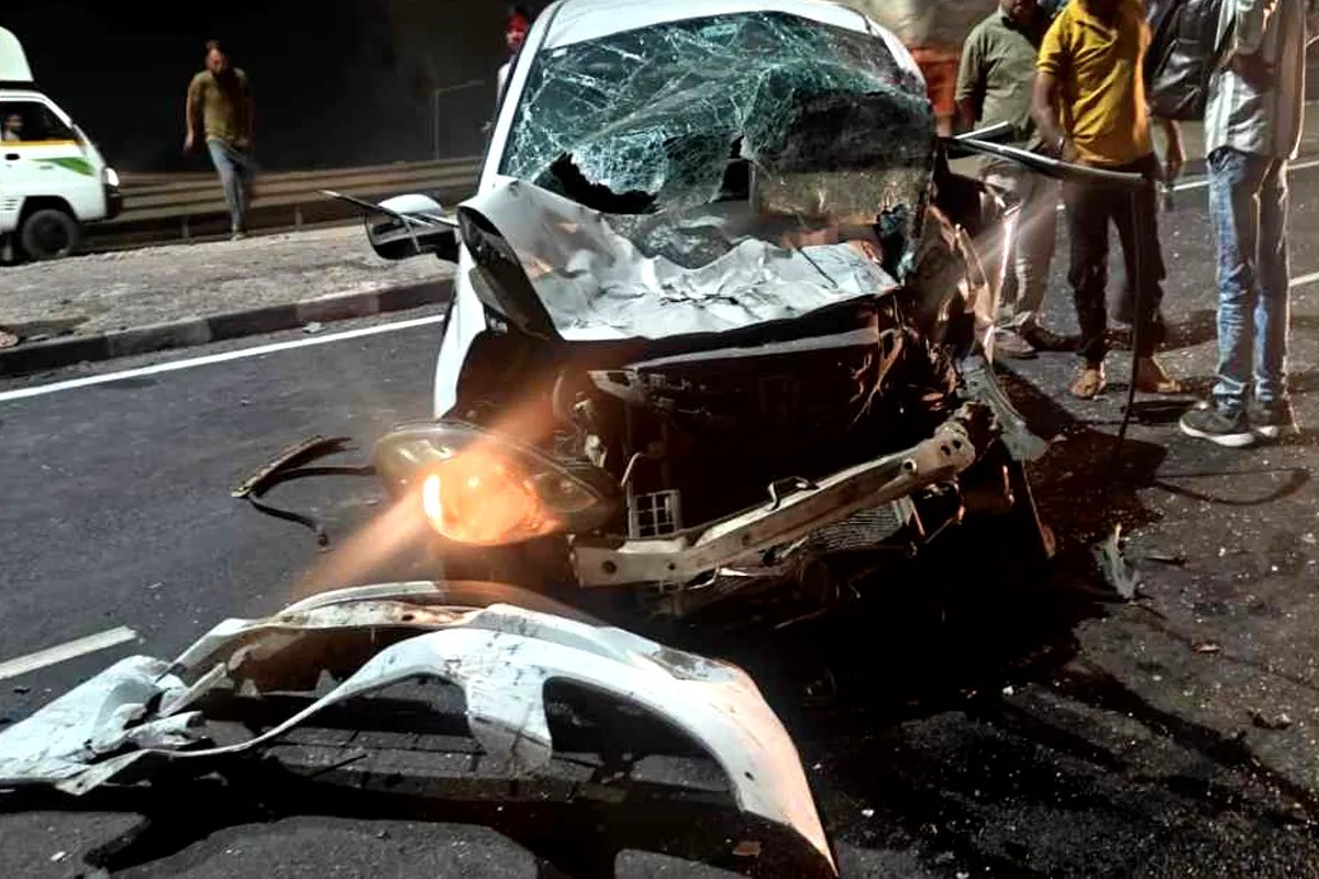 भीषण सड़क हादसे में शख्स की दर्दनाक मौत, 3 लोग गंभीर रूप से घायल