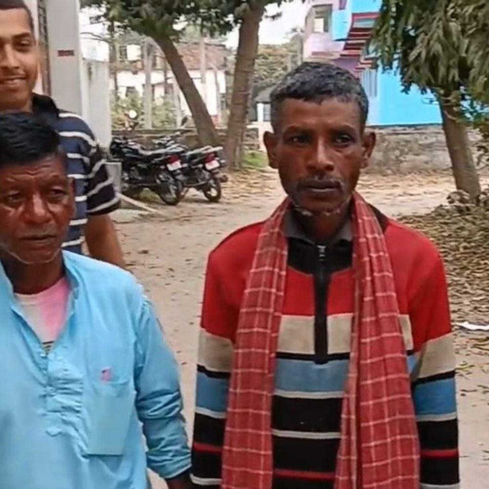 6 महीने से लापता युवक परिवार से मिला:सामाजिक कार्यकर्ता ने अररिया में की मदद, पिता ने जताया आभार