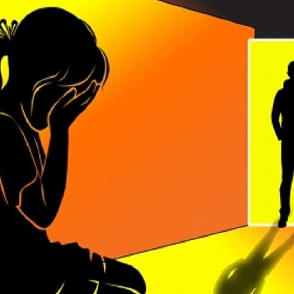 किशनगंज में नाबालिग से रेप का आरोपी गिरफ्तार:खेत से लौटने के दौरान पकड़ा, पड़ोस के घर में बनाया बंधक