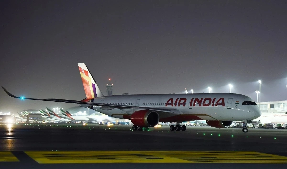 Middle East संकट का हवाई यात्रा पर बड़ा असर, Air India की Dubai की कई उड़ानें कैंसिल, यात्री परेशान
