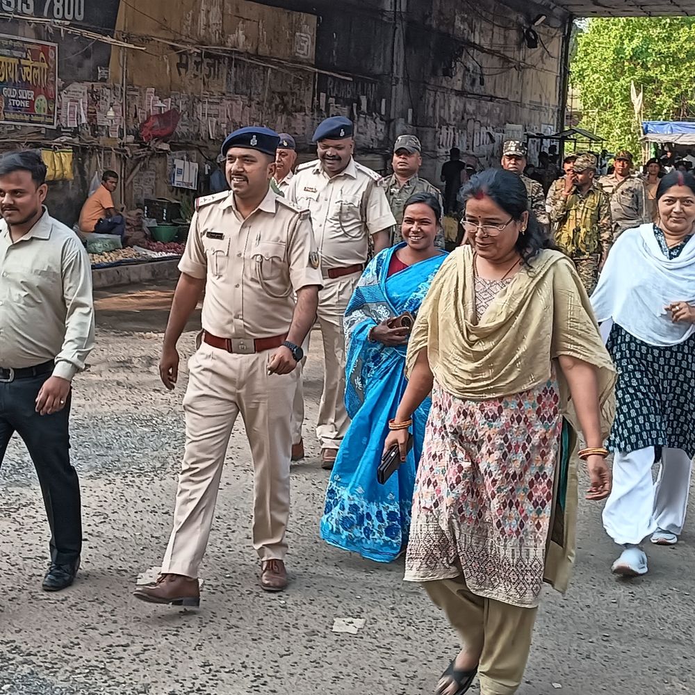 रामनवमी को लेकर पुलिस ने निकाला फ्लैग मार्च