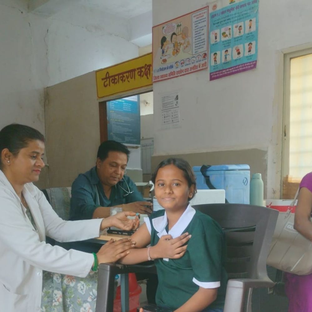 उर्षिता मेहरा ने लगवाया HPV वैक्सीन, बनीं प्रेरणा