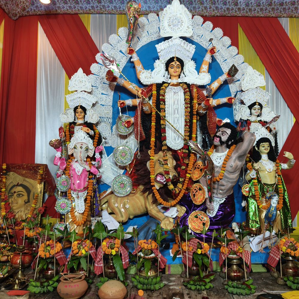 महिलाओं ने मां का खोईंछा भर मंगल कामना की