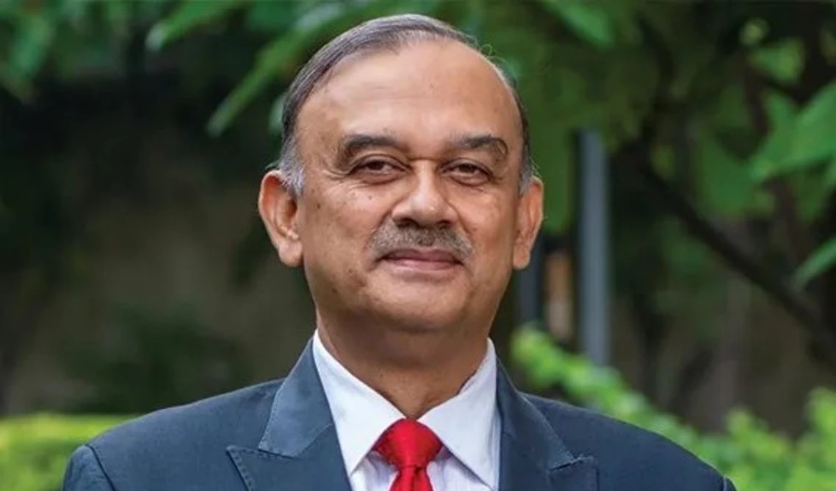 HDFC Bank में भूचाल, Chairman Atanu Chakraborty के इस्तीफे से Corporate Governance पर उठे बड़े सवाल