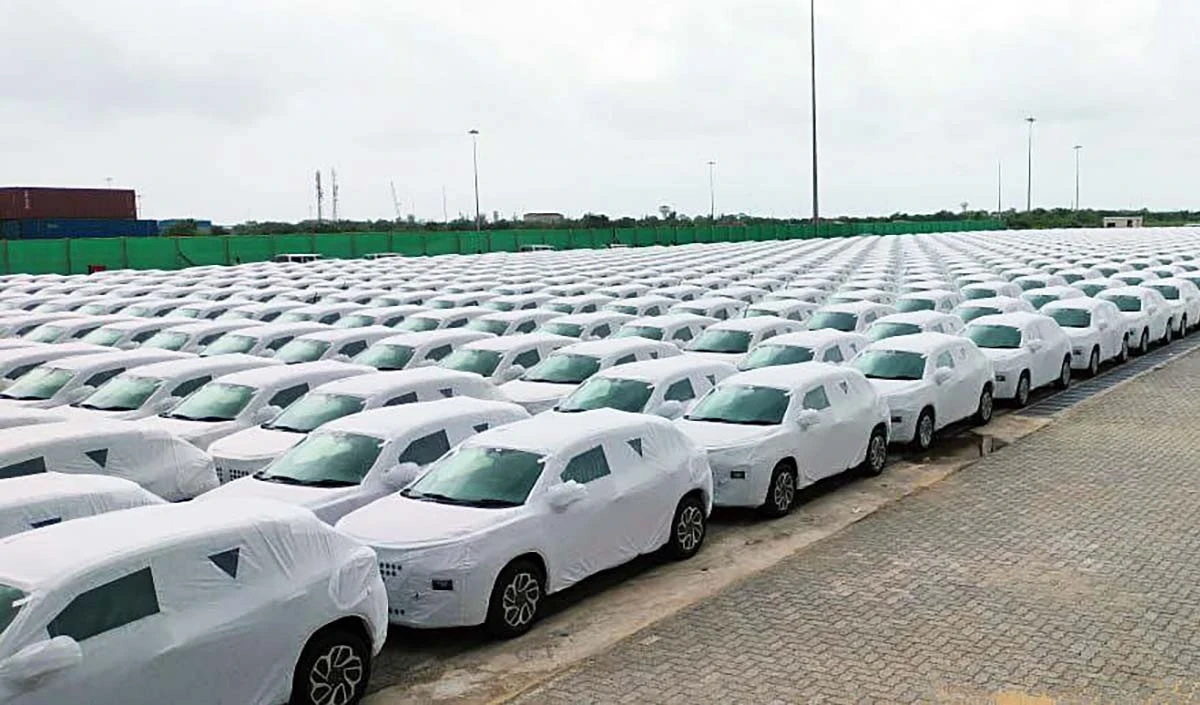 Middle East Crisis: गैस की कमी से भारत के Auto Sector पर संकट, Production पर लग सकता है ब्रेक