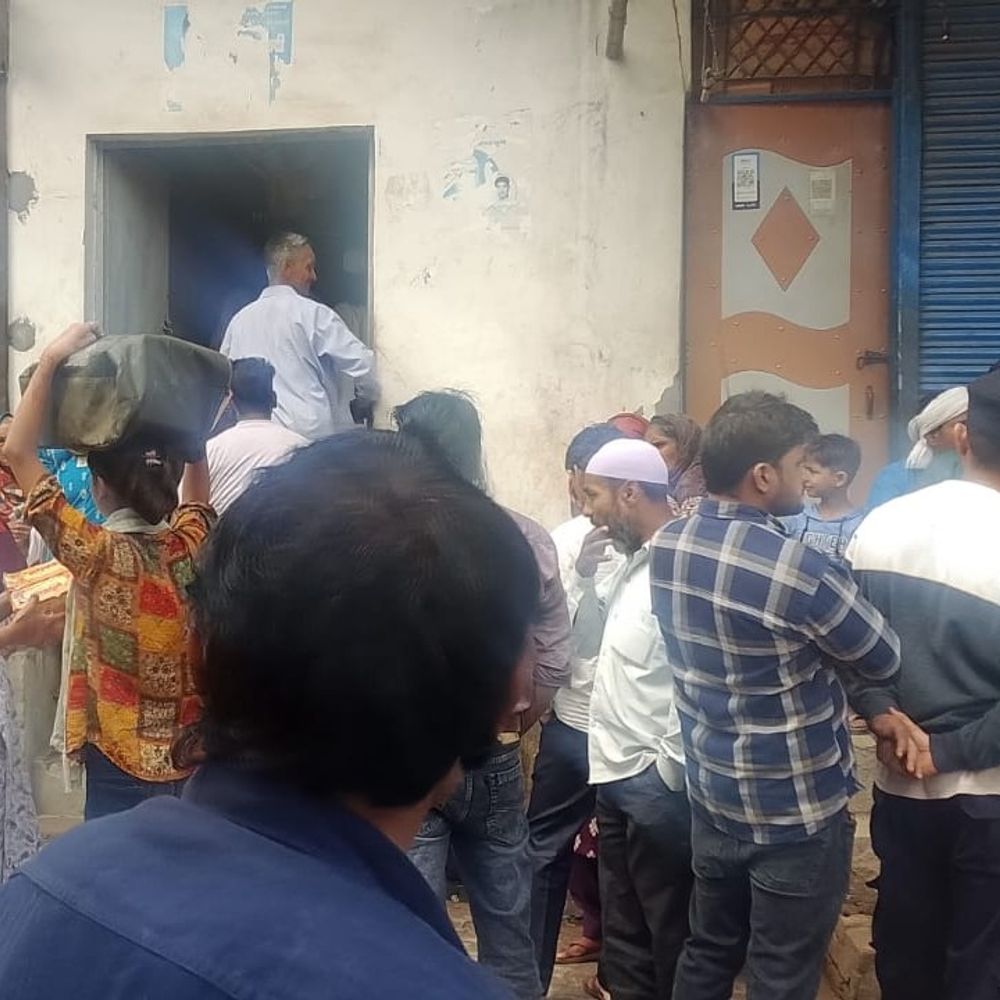 गाजियाबाद में युवक ने की आत्महत्या:व्यापार में घाटा, जुए की लत और कर्ज बना कारण