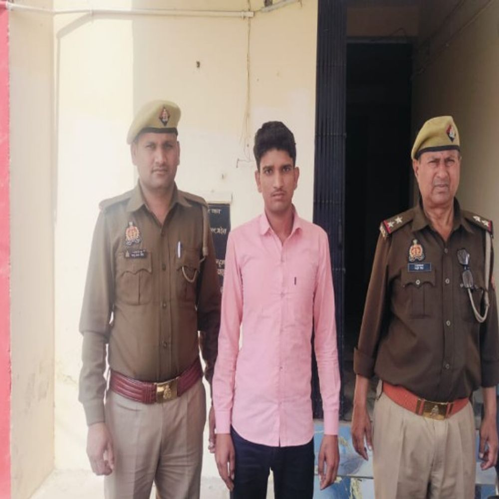 शाहजहांपुर में युवती से दुष्कर्म का आरोपी गिरफ्तार:आरोपियों ने शिकायत करने पर पीड़िता के परिवार को जान से मारने की दी थी धमकी