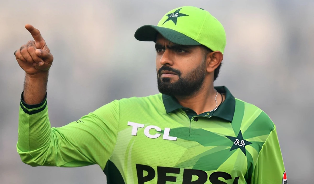 Babar Azam हुए टीम से बाहर, खराब प्रदर्शन के कारण बांग्लादेश के खिलाफ सीरीज में नहीं मिला मौका