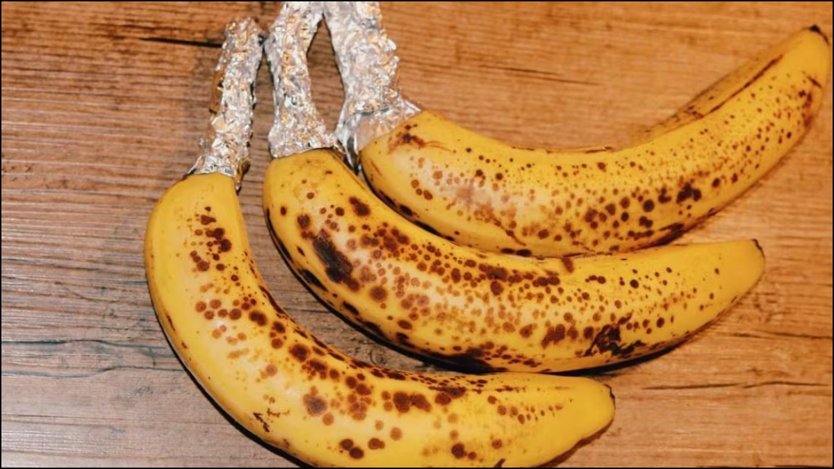 केले को गलने और जल्दी काला पड़ने से बचाने के लिए करें ये उपाय, हफ्तों खराब नहीं होंगे केले