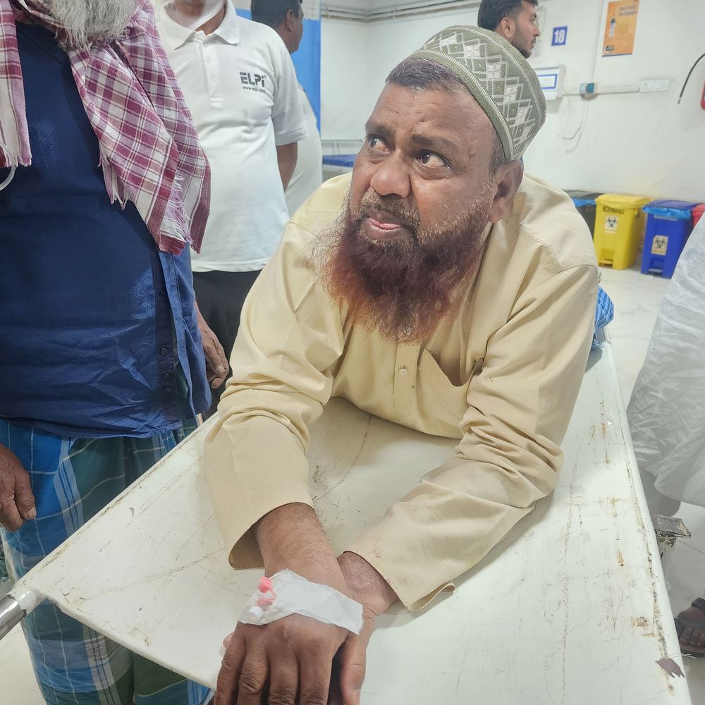 सीवान में इमाम को गोली मारकर किया घायल:जख्मी हालत में बाइक चलाकर पहुंचे घर, डॉक्टरों ने पटना किया रेफर