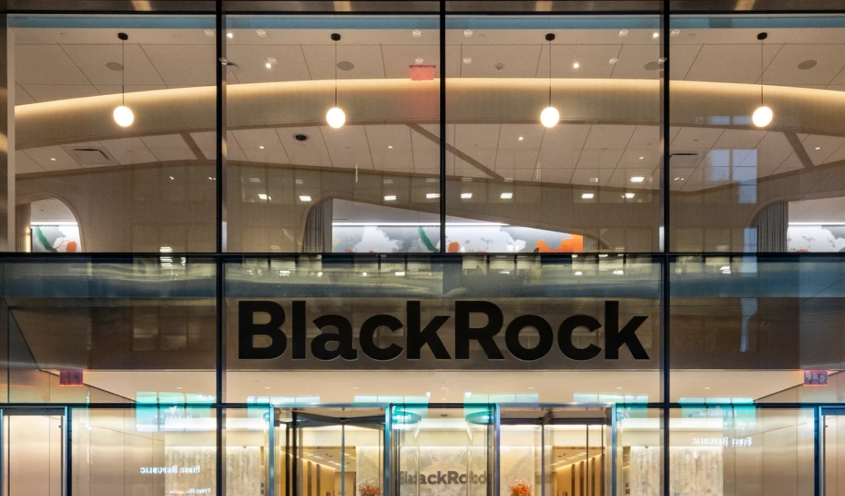 BlackRock के Larry Fink की बड़ी चेतावनी, Crude Oil 0 पार, Global Recession का बढ़ा खतरा