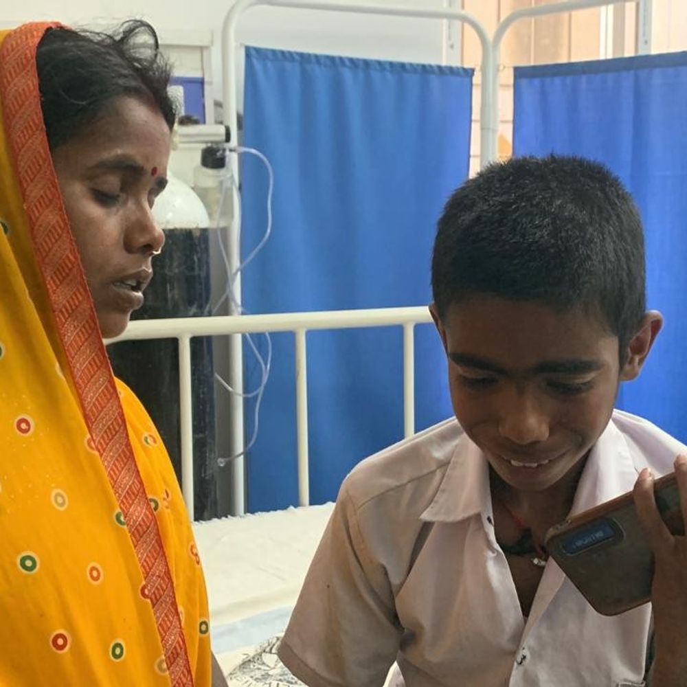 असरगंज के मध्य विद्यालय सजुआ में मुर्गा पार्टी:खुलासा करने वाले छात्र को प्रधानाध्यापक ने पीटा, मायागंज रेफर